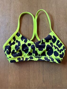 FLEO Reinette Sports Bra - Neon Yellow Leopard